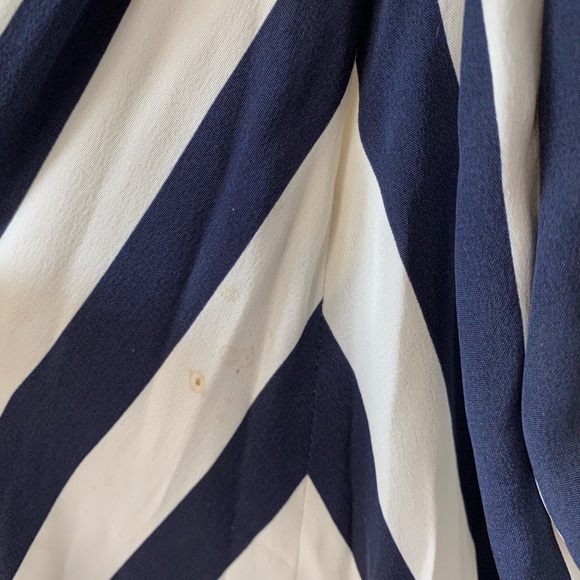 🚨CLEARANCE! DONATING FRIDAY 6/3 🚨 RALPH LAUREN Navy + White Striped Gown - Picture 3 of 4